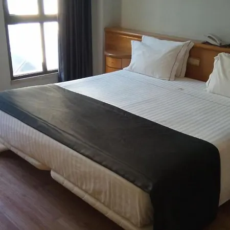 Alif Campo Pequeno Hotel