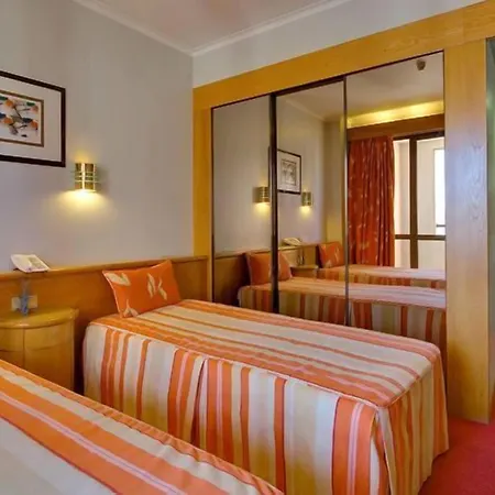 Alif Campo Pequeno Hotel 3*
