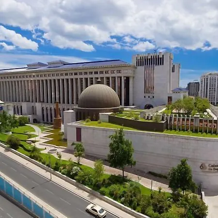 Alif Campo Pequeno Hotel 3*