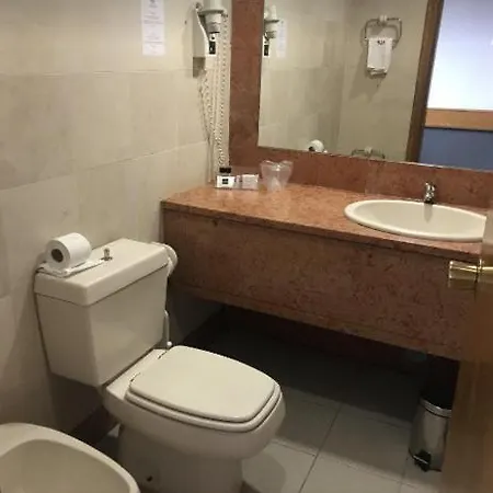 Alif Campo Pequeno Otel 3*