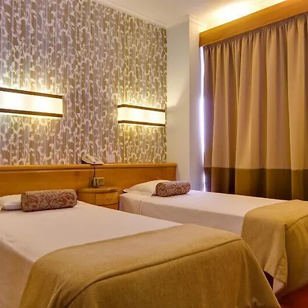 Alif Campo Pequeno Hotell 3*