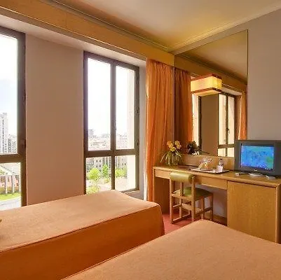 Alif Campo Pequeno Hotell 3*