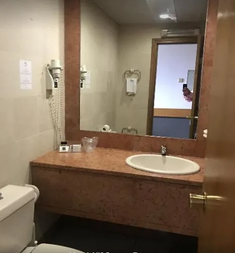 Alif Campo Pequeno Otel 3*