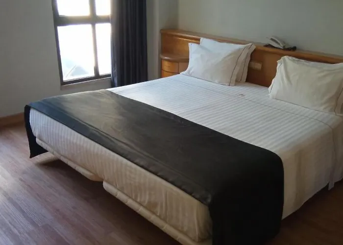 Alif Campo Pequeno Otel Lisboa