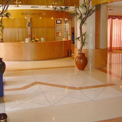 Hotel Alif Campo Pequeno Lisbona