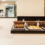 Alif Campo Pequeno Hotel 3*