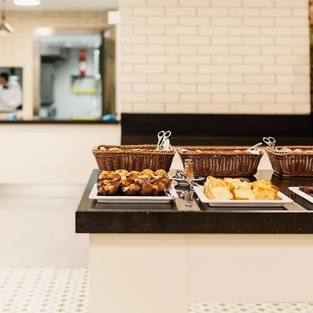 Alif Campo Pequeno Hotel 3*